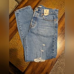 NWT Levi's Wedgie Jeans